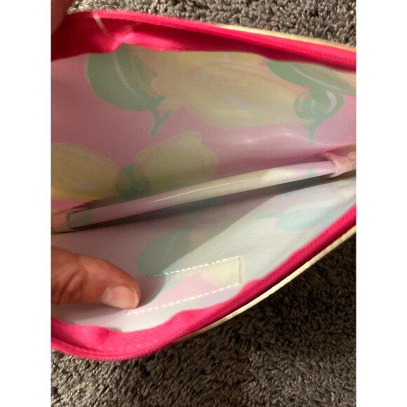 Lilly Pulitzer Makeup bag - Picture 2 of 4